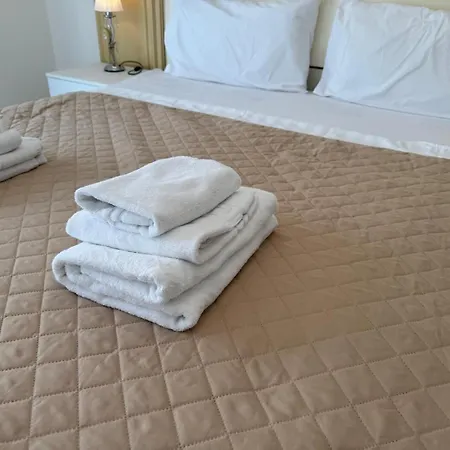 C D Candia Pensjonat